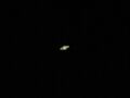 Saturn durch ein einfaches Teleskop aufgenommen